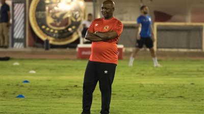 موسيمانى يستقر على قائمة الاهلى للقاء المقاولون العرب