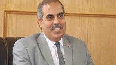 صرف 800 جنيه لجميع اعضاء هيئة التدريس والعاملين بهذه الجامعة