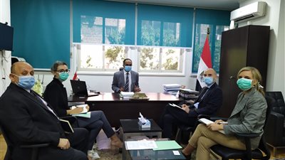 نائب وزير الإسكان يلتقى ممثلى السفارة الفرنسية بمصر لمناقشة تطورات مشروع إعادة استخدام المياه