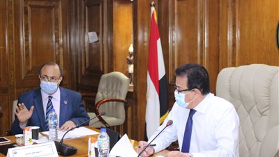 وزير التعليم العالي يرأس اجتماع مجلس المراكز والمعاهد والهيئات البحثية