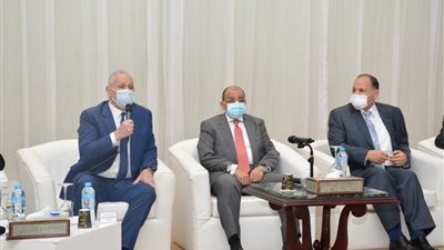 وزير التنمية المحلية يطلق المرحلة الثانية لمبادرة 