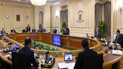 الحكومة تعلن موعد تطبيق قانون تحسين احوال المعلمين والموظفين بالتربية والتعليم