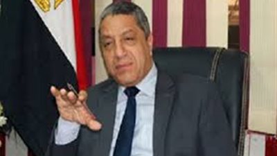 محافظ الأقصر يناقش الإجراءات الاحترازية لحماية تلاميذ المدارس من كورونا