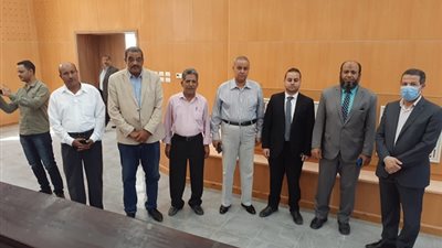 وفد من وزارة التخطيط يتفقد الانشاءات بفرع جامعة جنوب الوادى بالغردقة 
