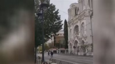 السلطات الفرنسية تغلق الكنائس ودور العبادة فى 