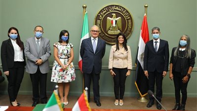 وزيرة التعاون الدولي والسفير الإيطالي يترأسان اجتماع لجنة إدارة برنامج مبادلة الديون ويبحثان إطلاق مرحلة رابعة