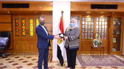  وزيرة التضامن الاجتماعي :دعم جهود الهلال الأحمر المصري في مساعدة الأشقاء الأفارقة بالشراكة مع الاتحاد الدولي لجمعيات الصليب الأحمر والهلال الأحمر