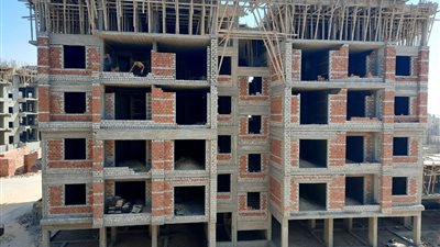  الإسكان: بدء صب أسقف الدور السابع بعمارات 