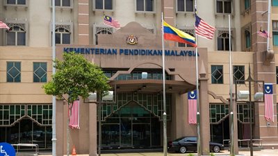 تعليق الدراسة فى هذه الدولة بسبب كورونا