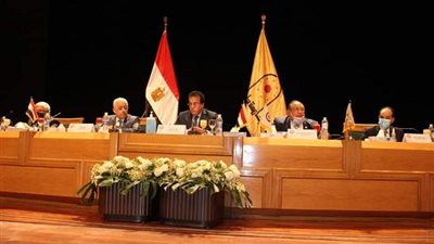 عبد الغفار وشوقى فى اجتماع مجلس شئون التعليم والطلاب