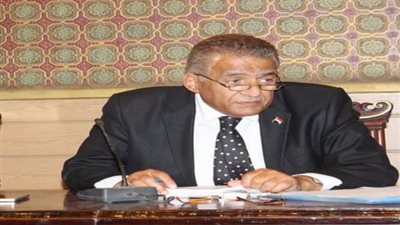 نقابة المعلمين: صرف 10 آلاف جنيه لمديرى المدارس المتوفين بكورونا