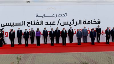 مدبولي يشهد إطلاق أكبر قافلة إنسانية لرعاية مليون مواطن استعدادا لفصل الشتاء