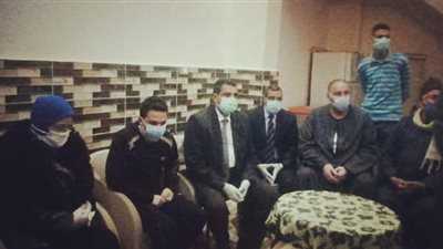 محافظ كفر الشيخ يقدم واجب العزاء ومواساة أسرة فقيدى التعليم بسبب إصابتهما بفيروس كورونا