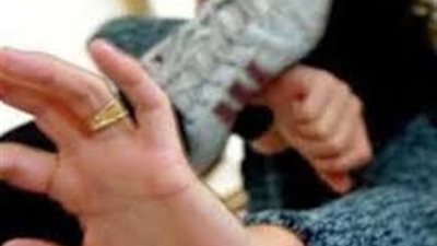 بالفيديو.. معلمة تروي تفاصيل الاعتداء عليها ولي أمر وزوجته: 