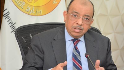 وزير التنمية المحلية يوجه برفع درجة الاستعداد بالمحافظات بسبب موجة الطقس السيء وسوء الاحوال الجوية