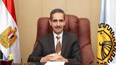 التعليم تصدر قرارا بإيقاف مدير مدرسة عن العمل