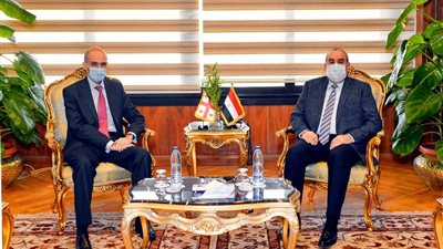 وزير الطيران المدنى يلتقى سفير دولة جورجيا بمصر لبحث سبل تعزيز الاتفاقية الجوية بين البلدين 