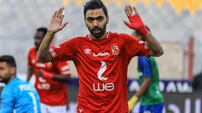 عاجل.. الاهلى فى ورطة بسبب حسين الشحات