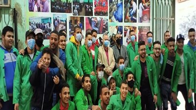 مدير الكلية التكنولوجية يتفقد قسم السيارات بالمعهد الفنى للصحافة.. ويشيد بآداء المهندس ايمن سويلم.. صور