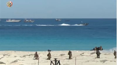 وزير الدفاع ونظيره اليوناني يشهدان المرحلة الرئيسية 