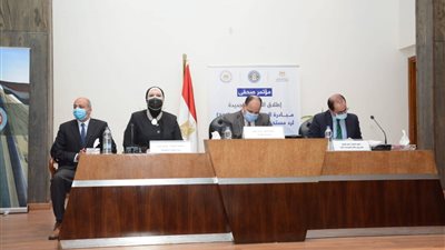 وزيرا التجارة والصناعة والمالية يستعرضان نتائج تنفيذ مبادرة السداد الفورى لمستحقات الشركات المصدرة