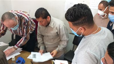 وزير الإسكان: إقبال على حجز  81 وحدة صناعية بمباني المجمعات الصناعية بمدينة العاشر من رمضان