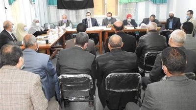 السكرتير العام المساعد للمحافظة يتسبب فى أزمة بتعليم المنوفية .. احال معلم خبير للتحقيق بشأن الخلاف فيما بينهما على اجابة سؤال 