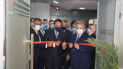 عبدالغفار يفتتح مركز طب الأسنان والمعمل المركزي الرقمي بجامعة القاهرة