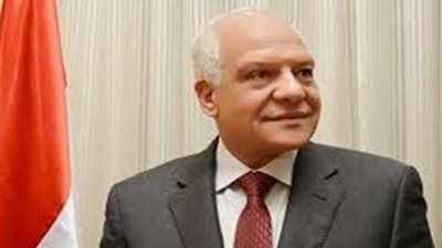محافظ الجيزة: تعليق الدراسة غداً الأربعاء بجميع المدارس الحكومية والخاصة والمعاهد الازهرية 