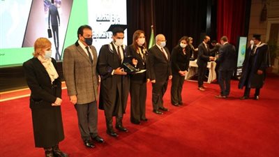 وزير التعليم العالي يشهد فعاليات تخريج الدفعة الأولى من ماجستير ريادة الأعمال وإدارة الابتكار