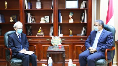 وزير السياحة والآثار يستقبل سفير دولة اليابان بالقاهرة لمناقشة سبل التعاون بين البلدين على المستوي السياحي والأثري 