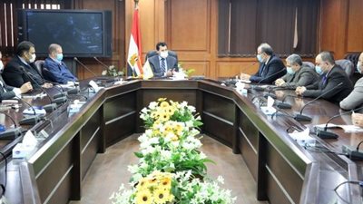 وزير الرياضة يلتقي باللجنة الطبيه العليا بوزارة الشباب والرياضة