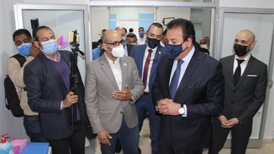 وزير التعليم العالي يفتتح دار العزل الصحي لمستشفى سعاد كفافي
