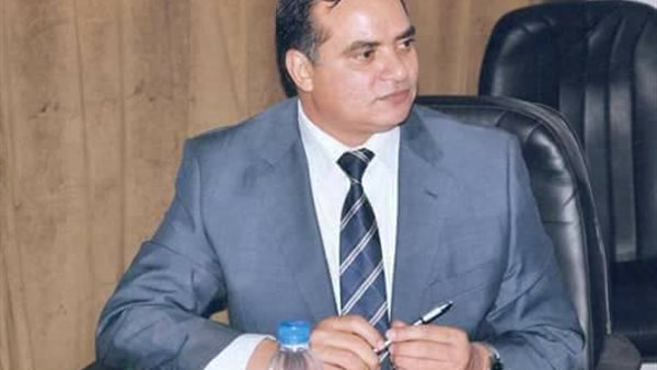 الدكتور أحمد عزيز