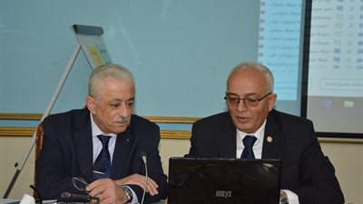 معلمو الغربية يستغيثون بطارق شوقى ورضا حجازى بشأن قرارات الترقى