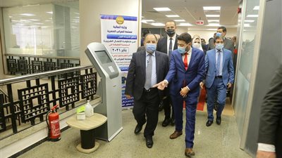 وزير المالية يعلن إطلاق المرحلة الأولى من منظومة الإجراءات الضريبية المميكنة الموحدة بمراكز كبار ومتوسطى الممولين وكبار المهن الحرة