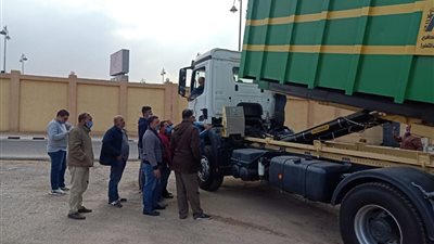 وزير التنمية المحلية يعلن تسليم دفعة من معدات منظومة المخلفات الصلبة لمحافظات القاهرة وبنى سويف والإسماعيلية ودمياط 