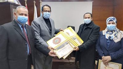 تعليم الغربية : تكريم 32 مدرب من مدربي التعليم الفني على المنصة الالكترونية 