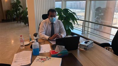 وزير التعليم العالى يرأس اجتماع المعهد القومى للبحوث الفلكية والجيوفيزيقية