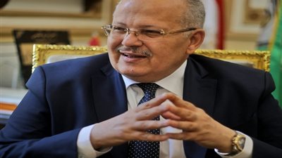 رئيس جامعة القاهرة: 158 برنامجًا دراسيًا بنظام التعليم الهجين في 20 كلية