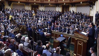 مدبولى يستعرض امام مجلس النواب خطة تطوير التعليم قبل الجامعى