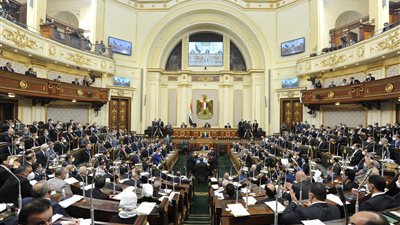 عاجل | طالب احاطة بالبرلمان لحل مشكلة الـ 36 الف معلم انهت التربية والتعليم التعاقد معهم وخربت بيوتهم 