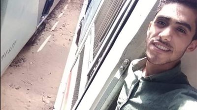 صدفة بألف ميعاد.. صديقان فرقتهما الظروف وجمعتهما صورة فى قطارين متعاكسين