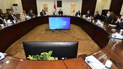  وزير الإسكان يترأس الاجتماع الثانى  لتطوير القرى والتوابع على مستوى الجمهورية