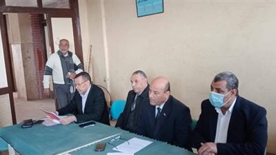 استبعاد مدير مدرسة بسوهاج