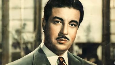 «أنور وجدي» من حلم التمثيل في هوليوود إلى رائد بالسينما المصرية