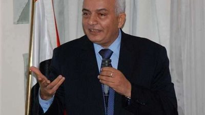 رضا حجازي يعلن أخر مستجدات تغيير المسمى الوظيفى وترقيات المعلمين