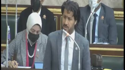 برلمانى ينتقد طارق شوقى بشأن تجاهله احوال المعلمين.. ويتساءل عن صرف البدلات والمكافآت على اساسى 2014.. وهل موظفى ديوان الوزارة يصرفون البدلات والمكافآت على هذا الاساسى