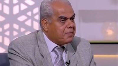 استاذ المناهج يكشف عن كيفية اداء طلاب صفوف الرابع الابتدائى الى الثانى الثانوى امتحانات التيرم الاول