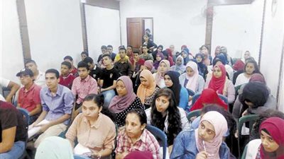 سناتر الدروس الخصوصية بشارع الهرم تعمل بكامل طاقتها.. ولم تغلق سوى أسبوعين.. والحصة بـ50 جنيها 